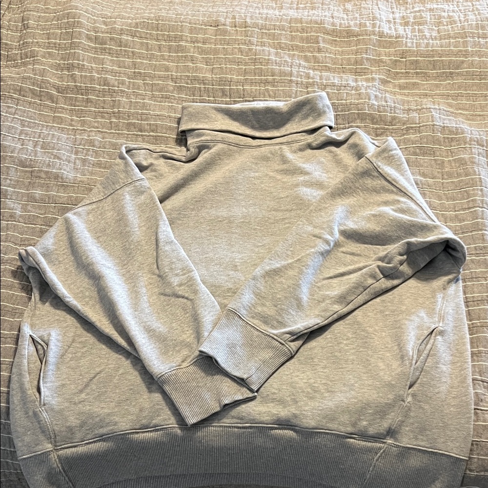 Aerie Light Gray Turtleneck Sweater